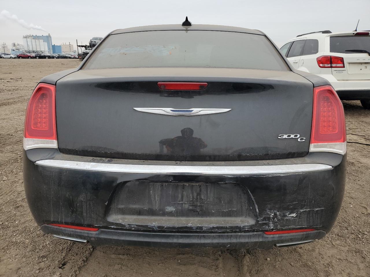 2016 Chrysler 300 - Image 6