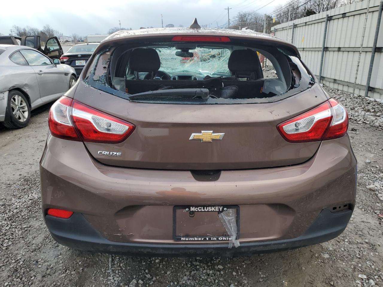 2019 Chevrolet Cruze - Image 6