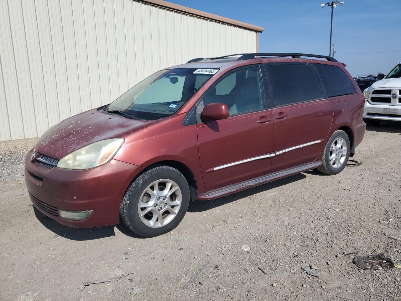 2004 Toyota Sienna - Image 1