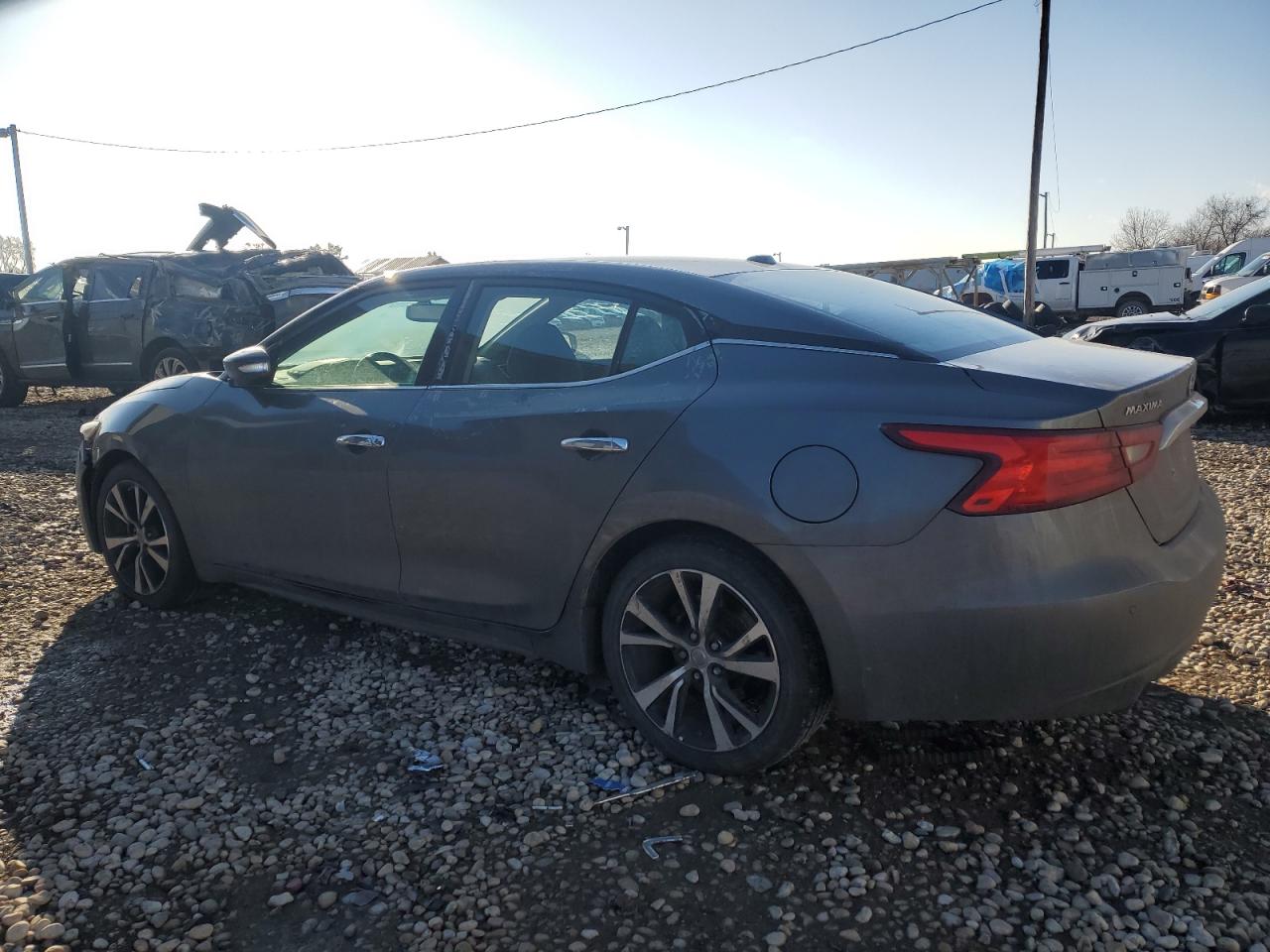 2017 Nissan Maxima - Image 2