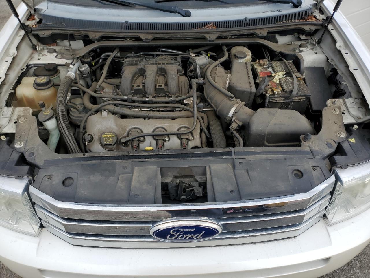 2011 Ford Flex - Image 12