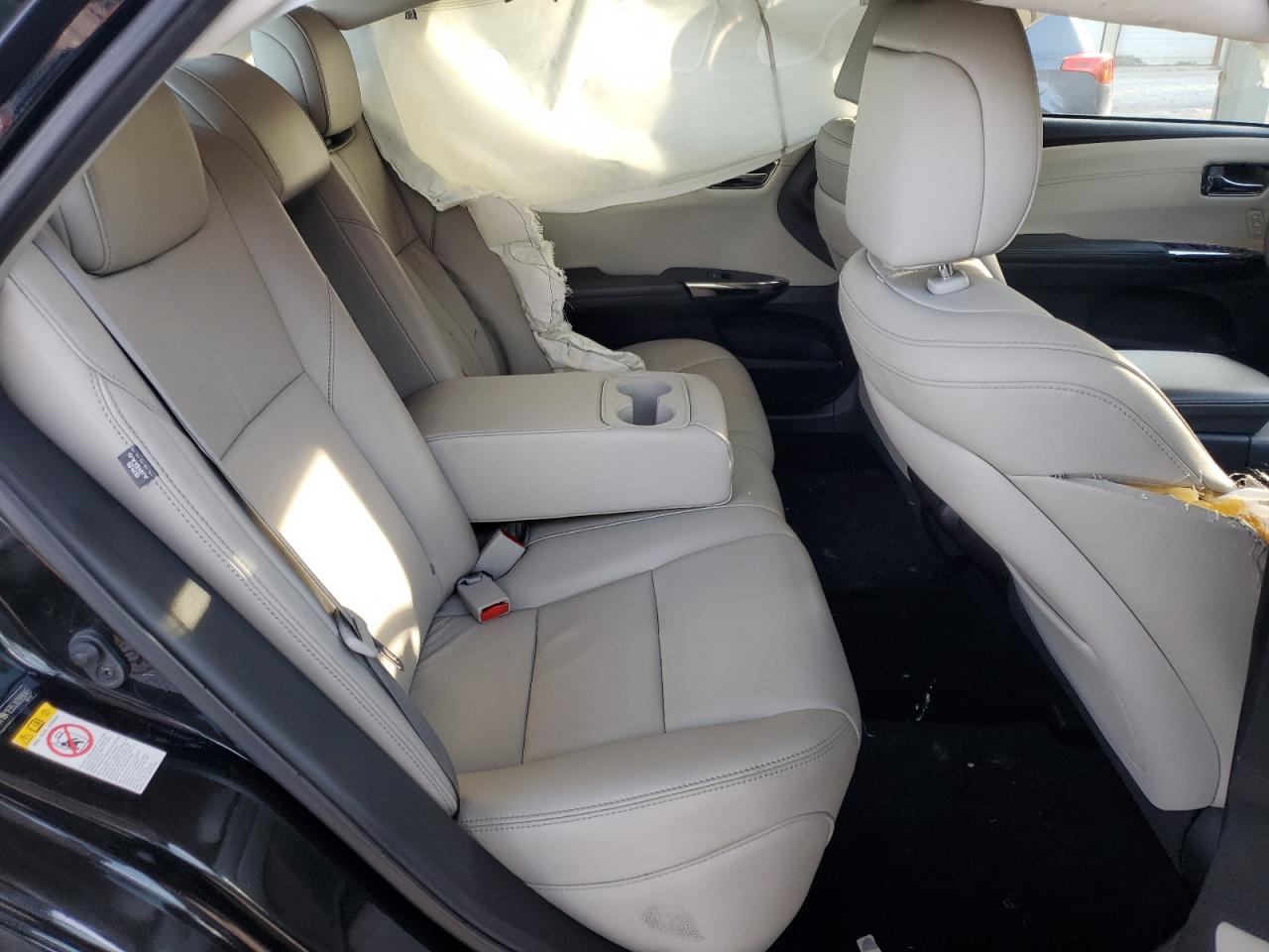 2018 Toyota Avalon - Image 10