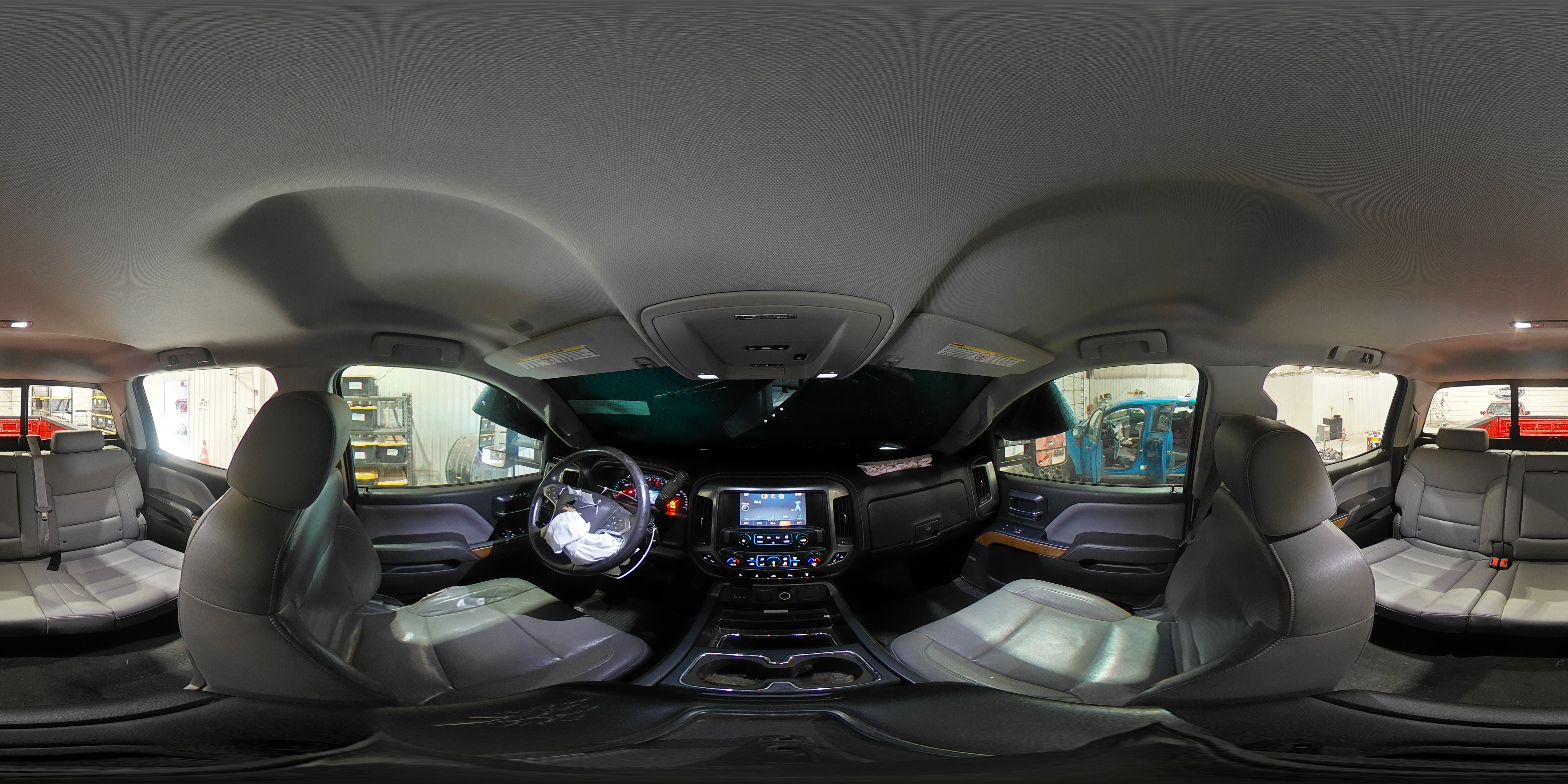 2015 Chevrolet Silverado - Image 12