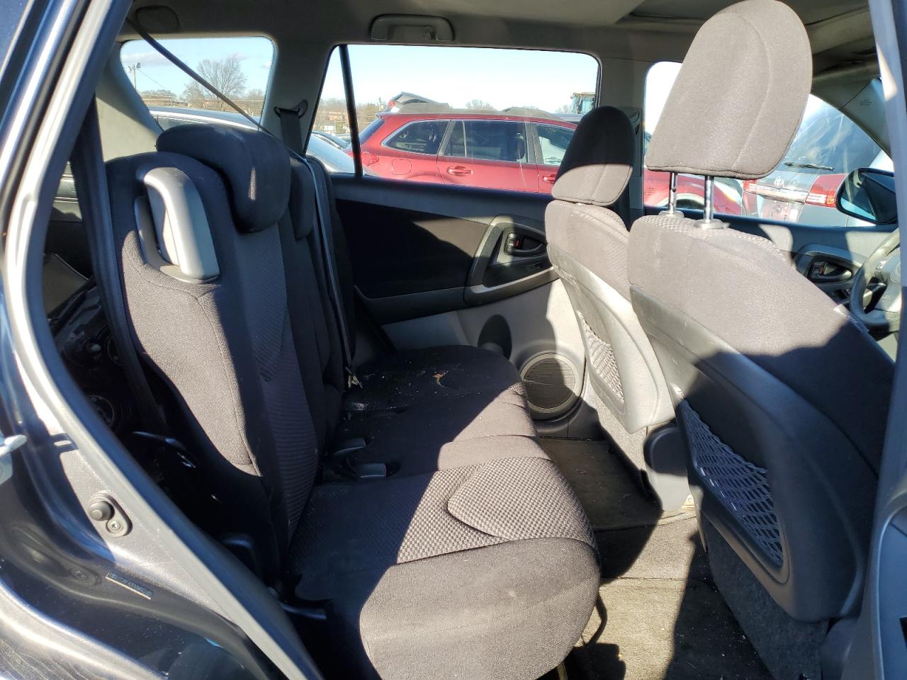 2010 Toyota RAV 4 - Image 11