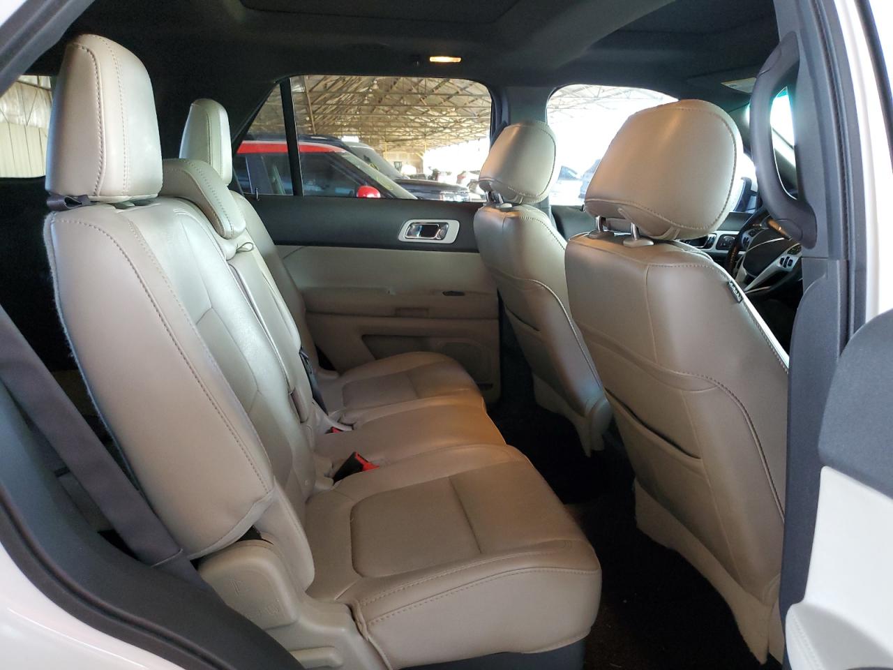 2013 Ford Explorer - Image 11