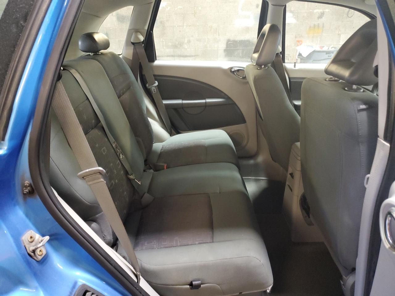 2008 Chrysler PT Cruiser - Image 11
