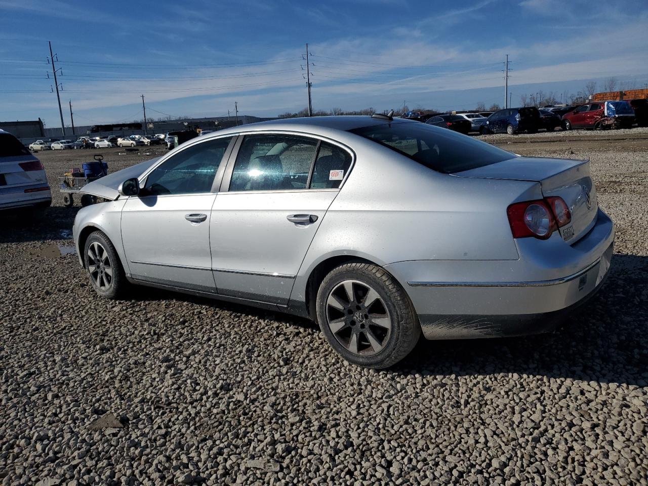 2006 Volkswagen Passat - Image 2