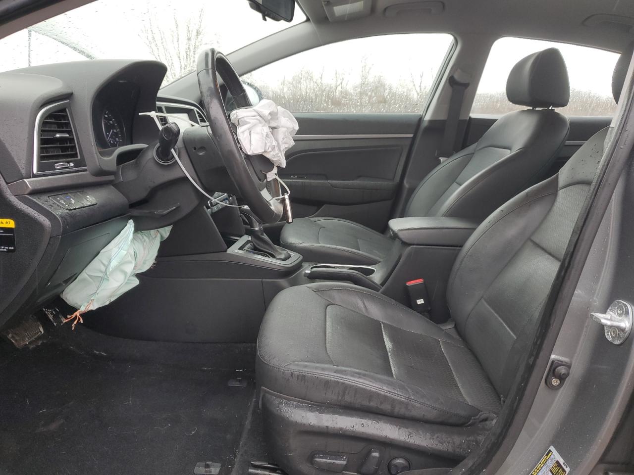 2017 Hyundai Elantra - Image 7