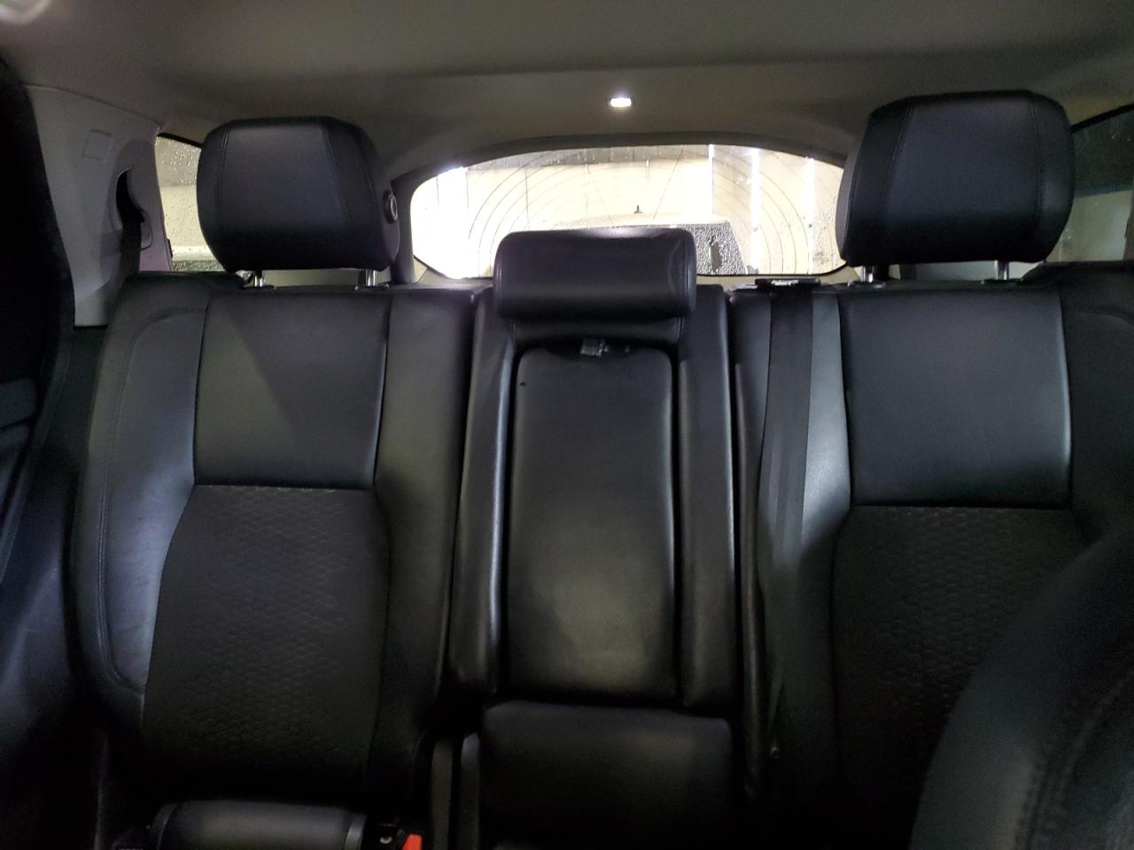 2017 Land Rover Discovery - Image 10