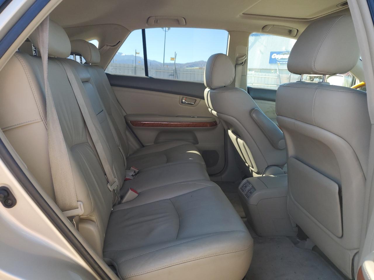 2007 Lexus RX - Image 11
