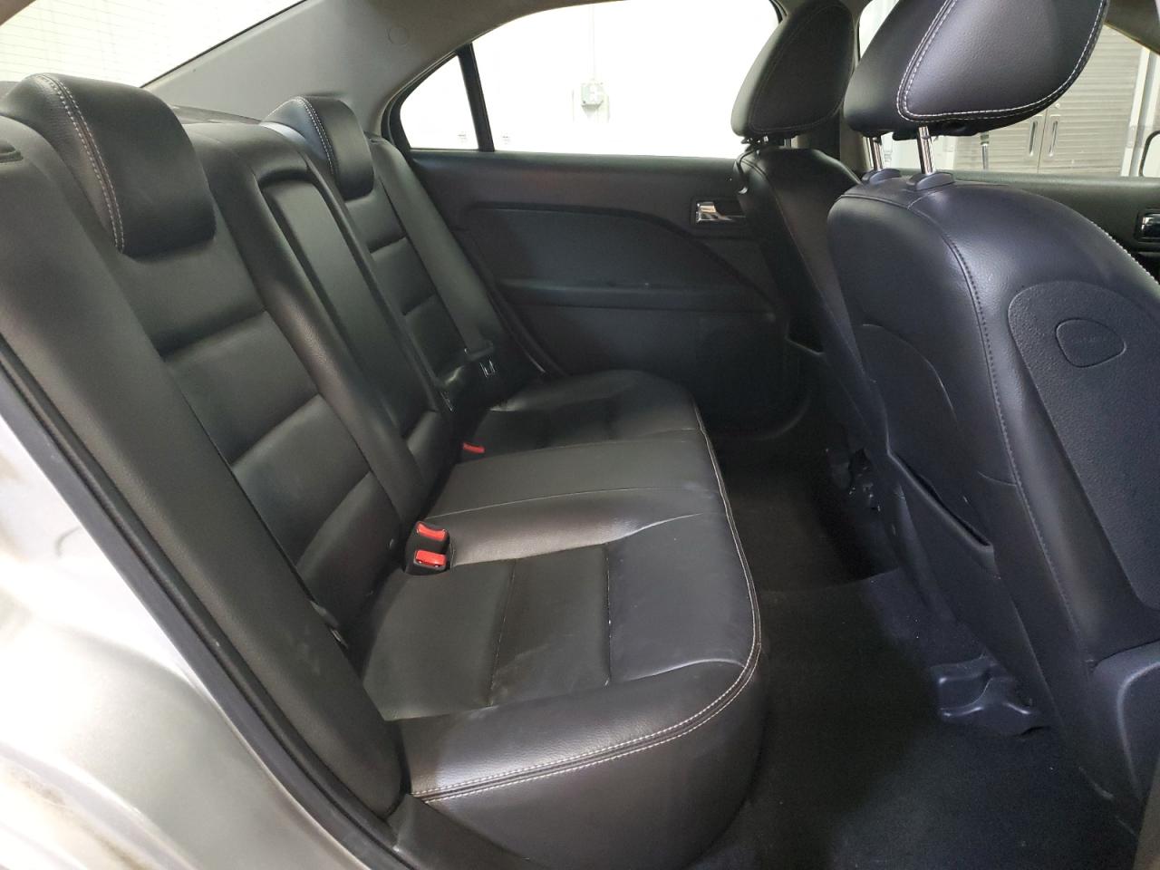 2009 Ford Fusion - Image 10