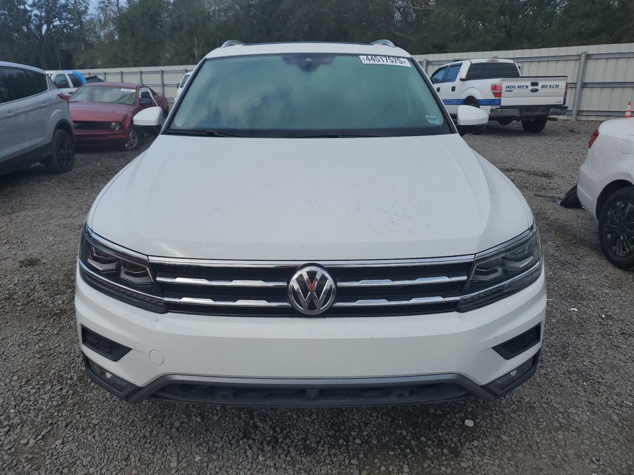 2018 Volkswagen Tiguan - Image 5