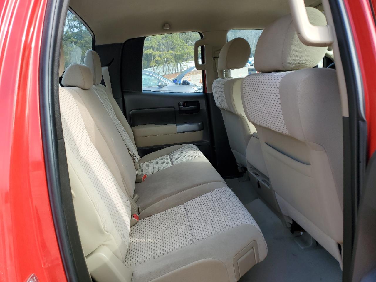 2010 Toyota Tundra - Image 10