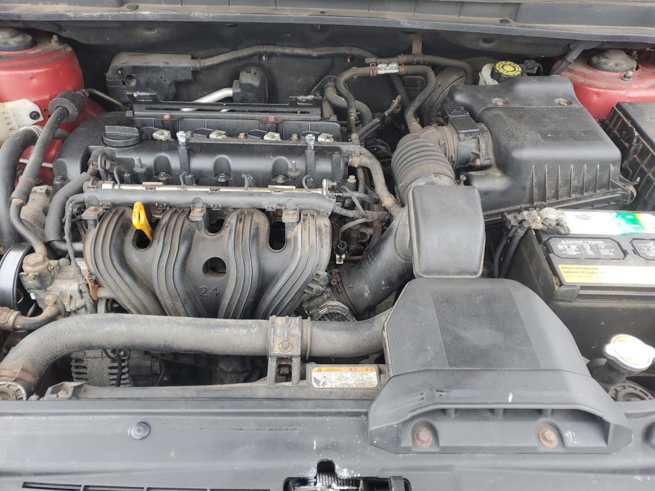 2008 Kia Rondo - Image 12