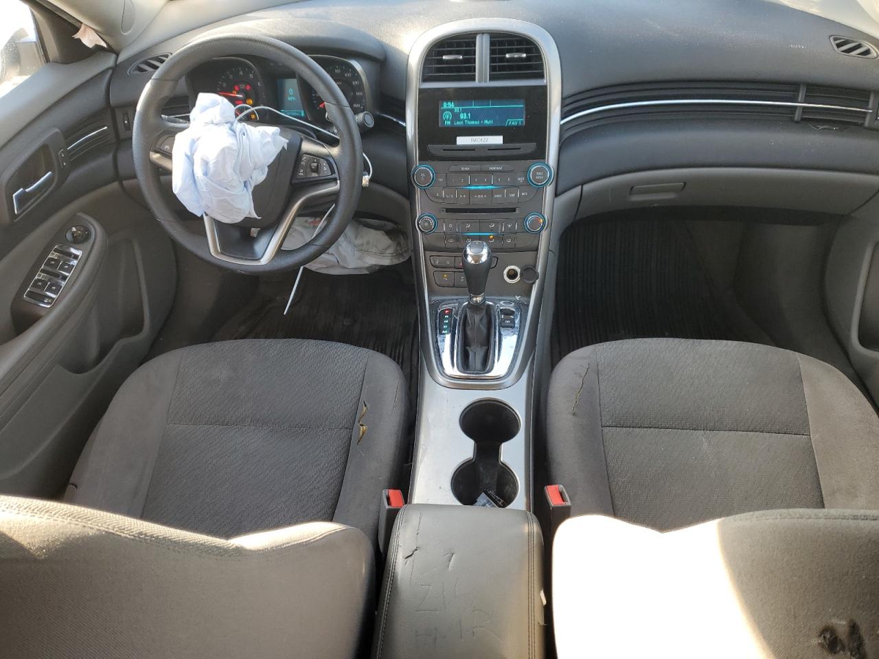 2013 Chevrolet Malibu - Image 8