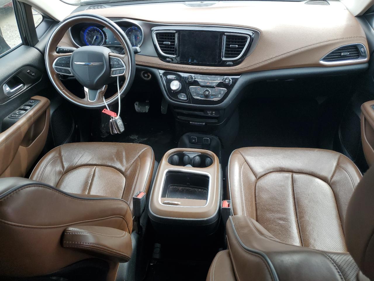 2019 Chrysler Pacifica - Image 8
