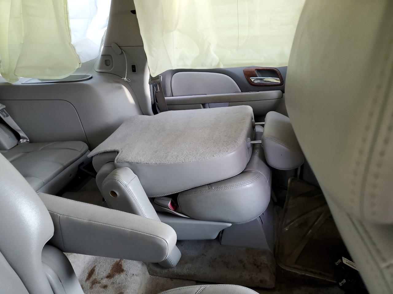 2007 Chevrolet Tahoe - Image 11
