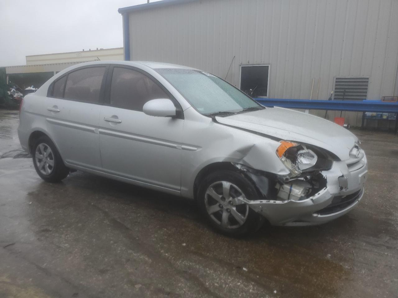 2008 Hyundai Accent - Image 4