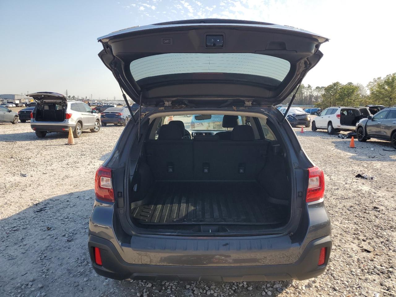 2019 Subaru Outback - Image 6