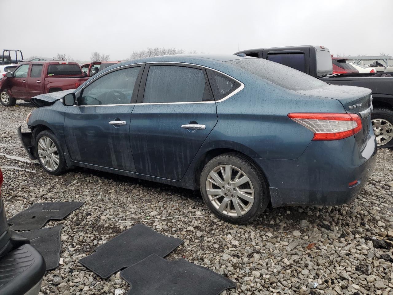 2015 Nissan Sentra - Image 2