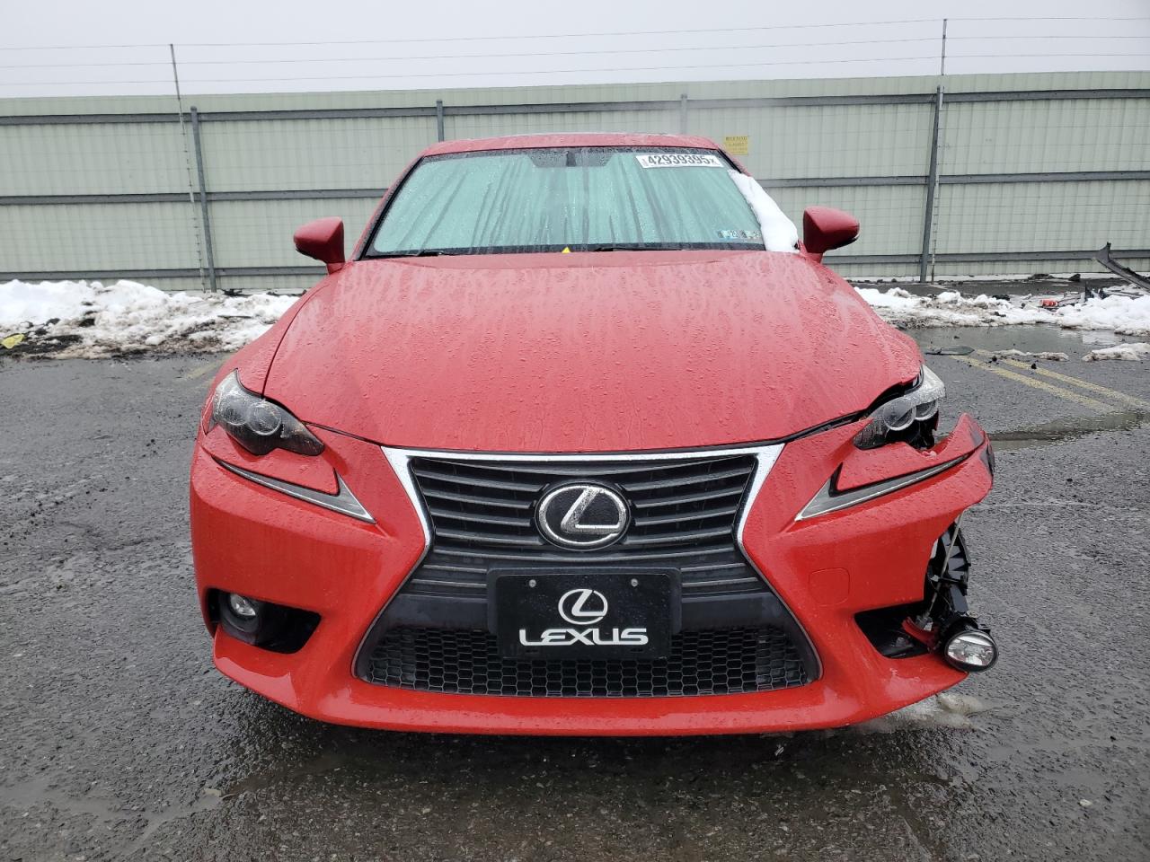 2016 Lexus IS - Image 5