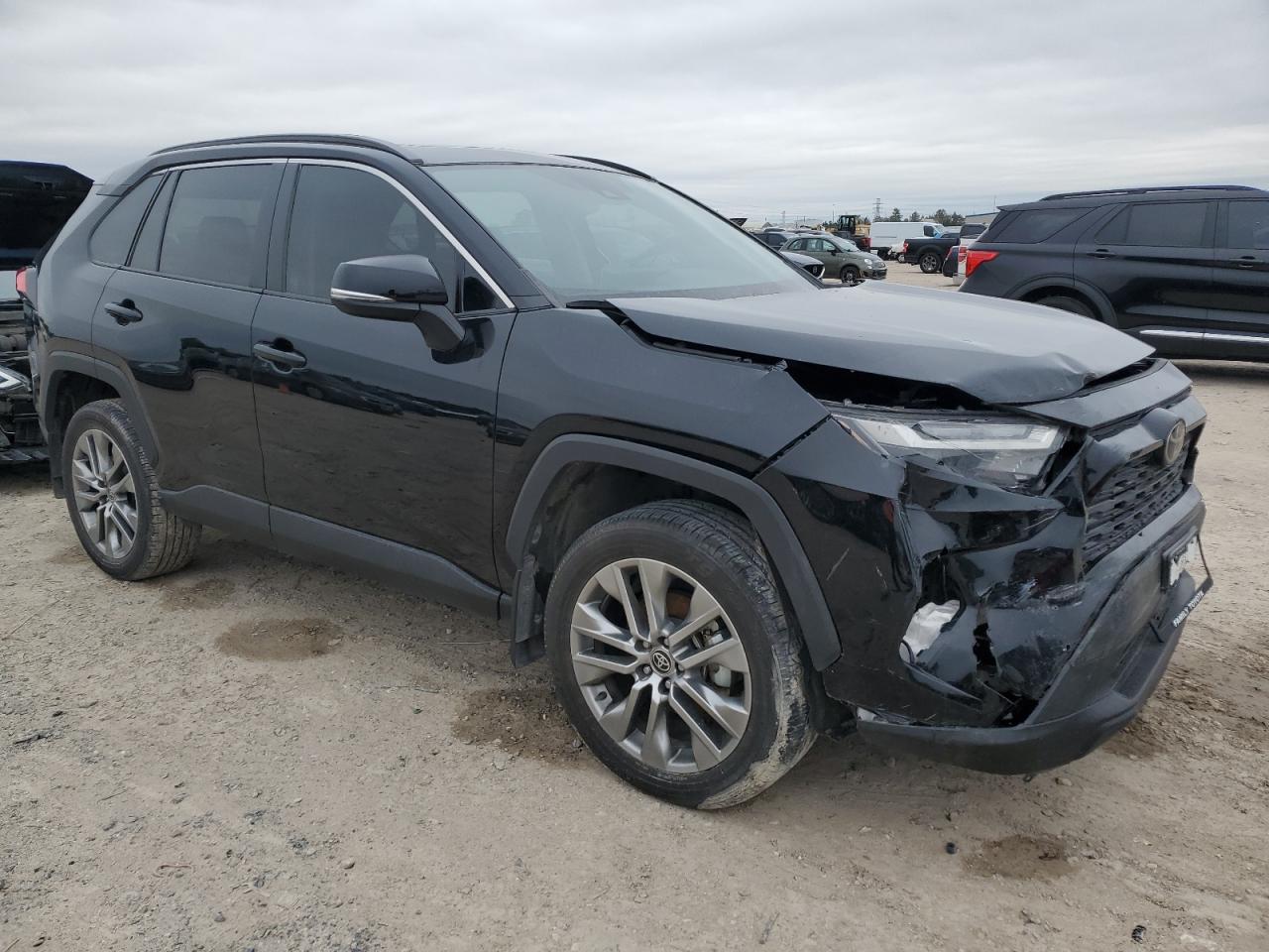 2023 Toyota RAV 4 - Image 4