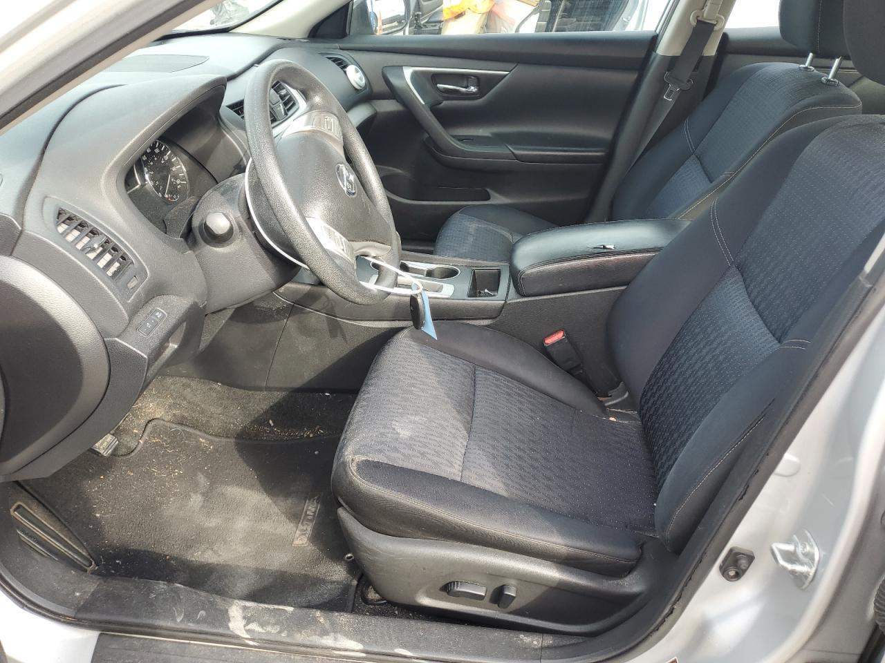 2016 Nissan Altima - Image 7
