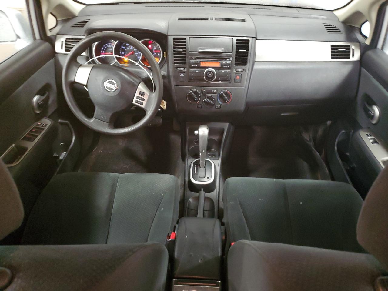 2010 Nissan Versa - Image 8