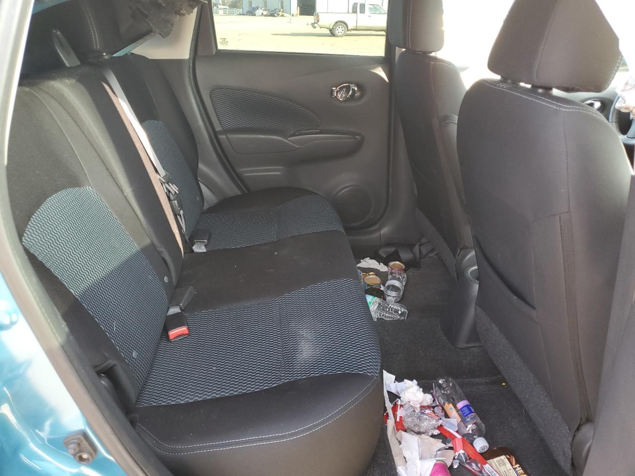 2015 Nissan Versa - Image 11