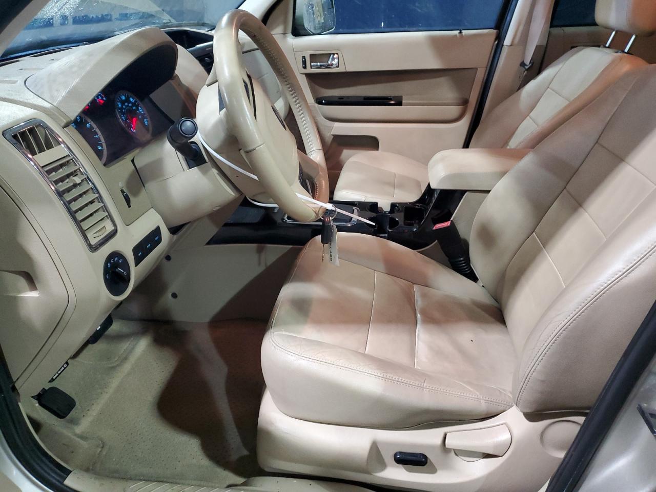 2011 Ford Escape - Image 7
