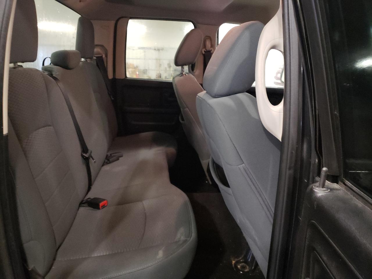 2013 RAM 1500 - Image 10