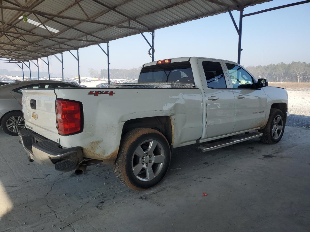 2014 Chevrolet Silverado - Image 3