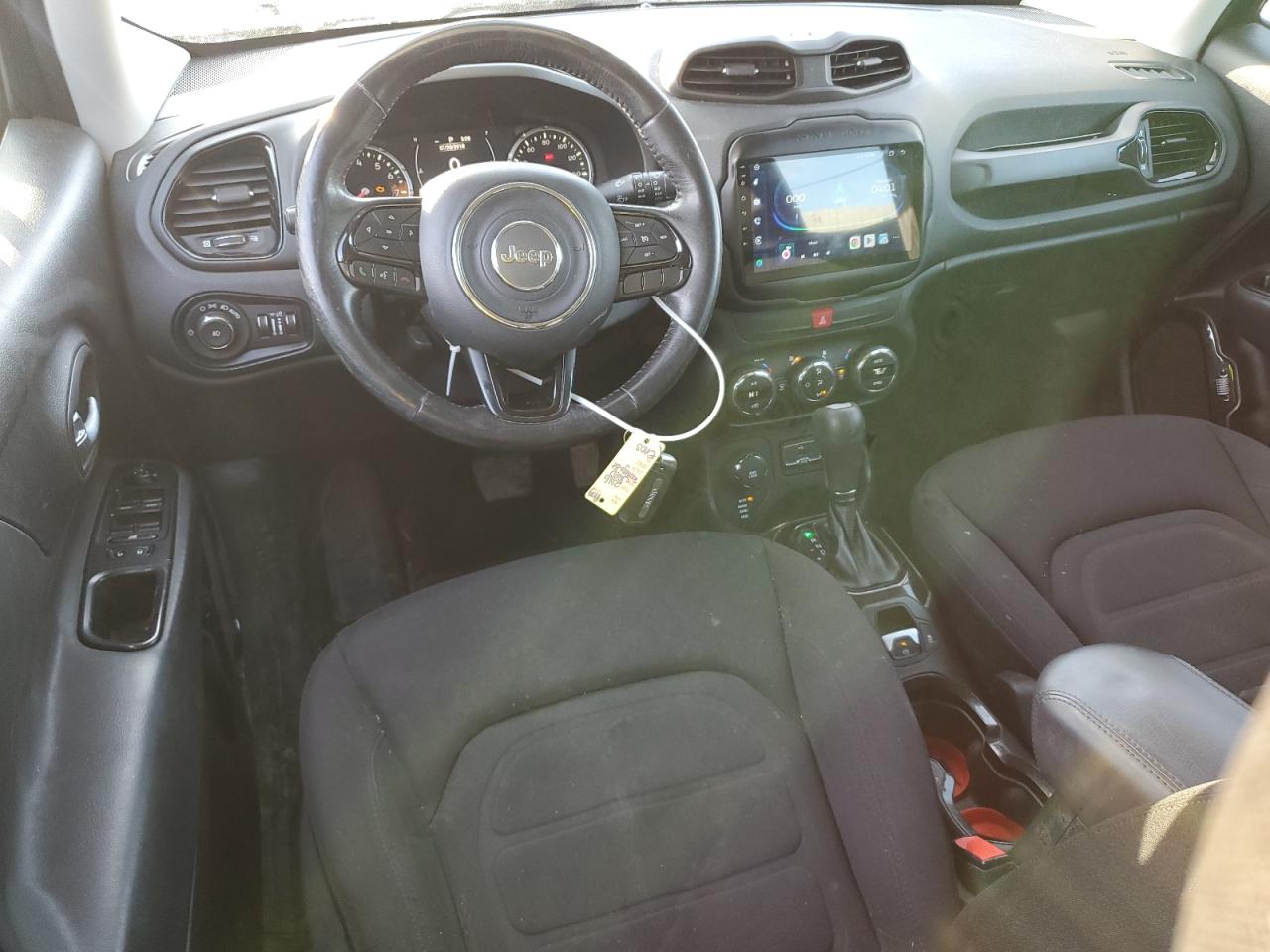 2016 Jeep Renegade - Image 8