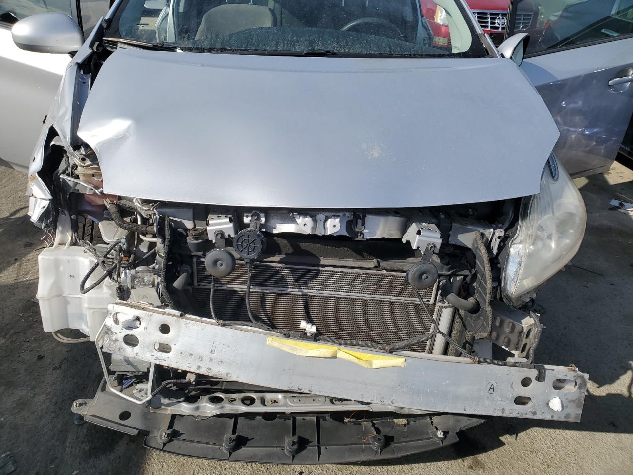 2015 Toyota Prius - Image 11
