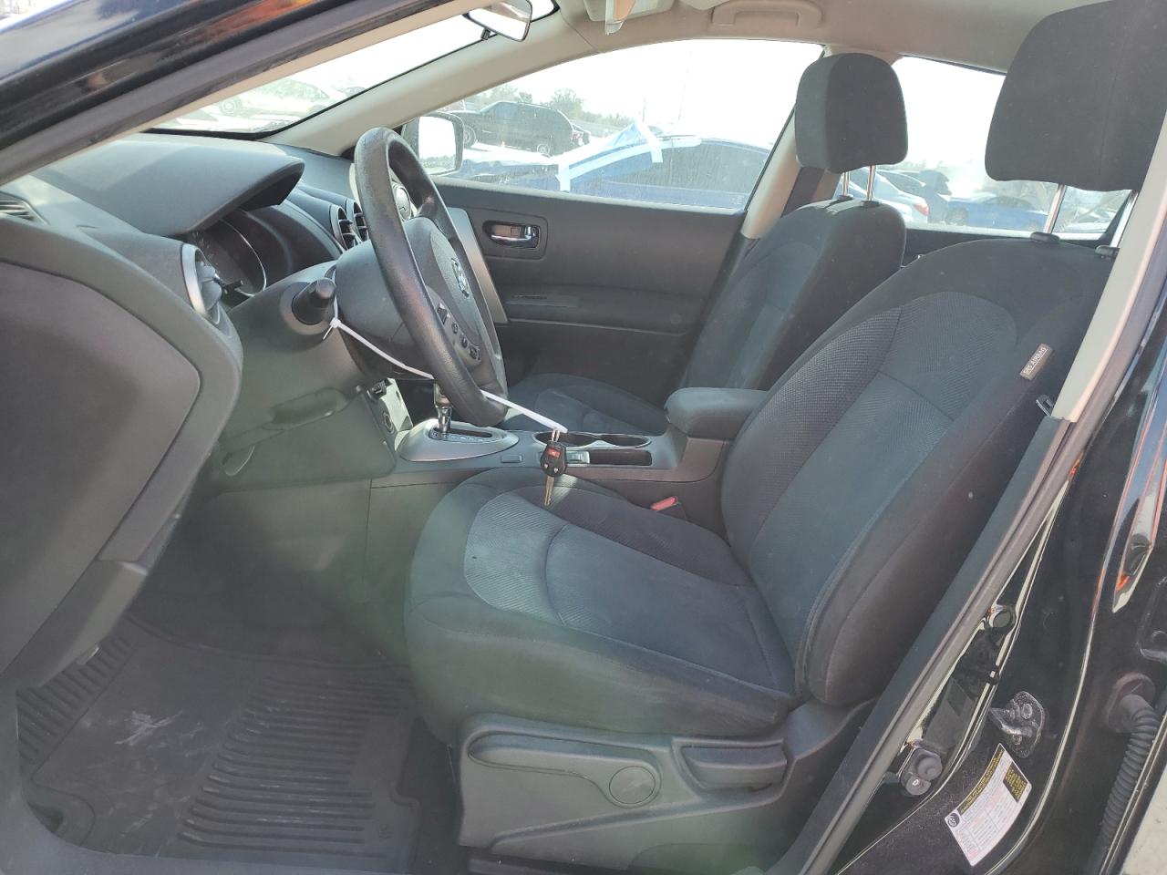 2015 Nissan Rogue - Image 7
