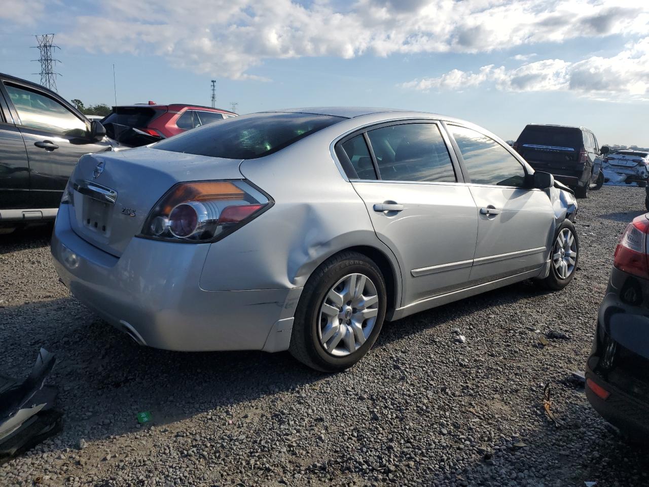 2010 Nissan Altima - Image 3