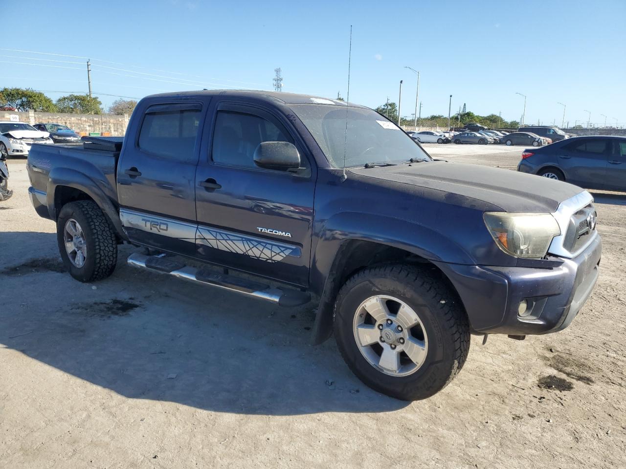 2012 Toyota Tacoma - Image 4