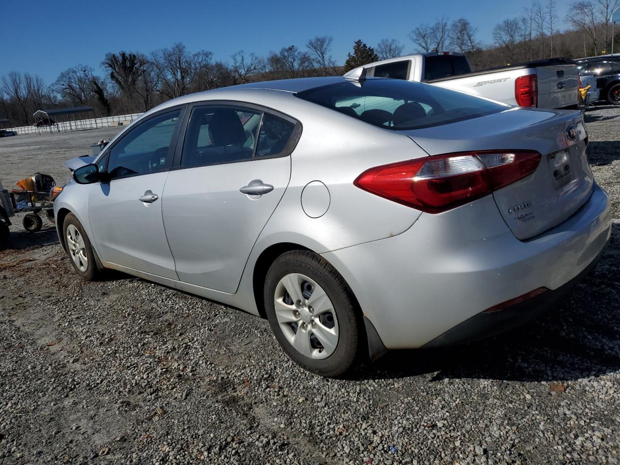 2016 Kia Forte - Image 2