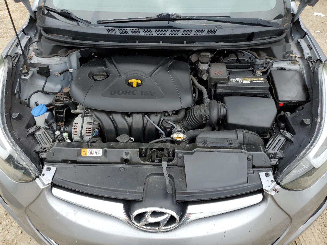 2015 Hyundai Elantra - Image 11