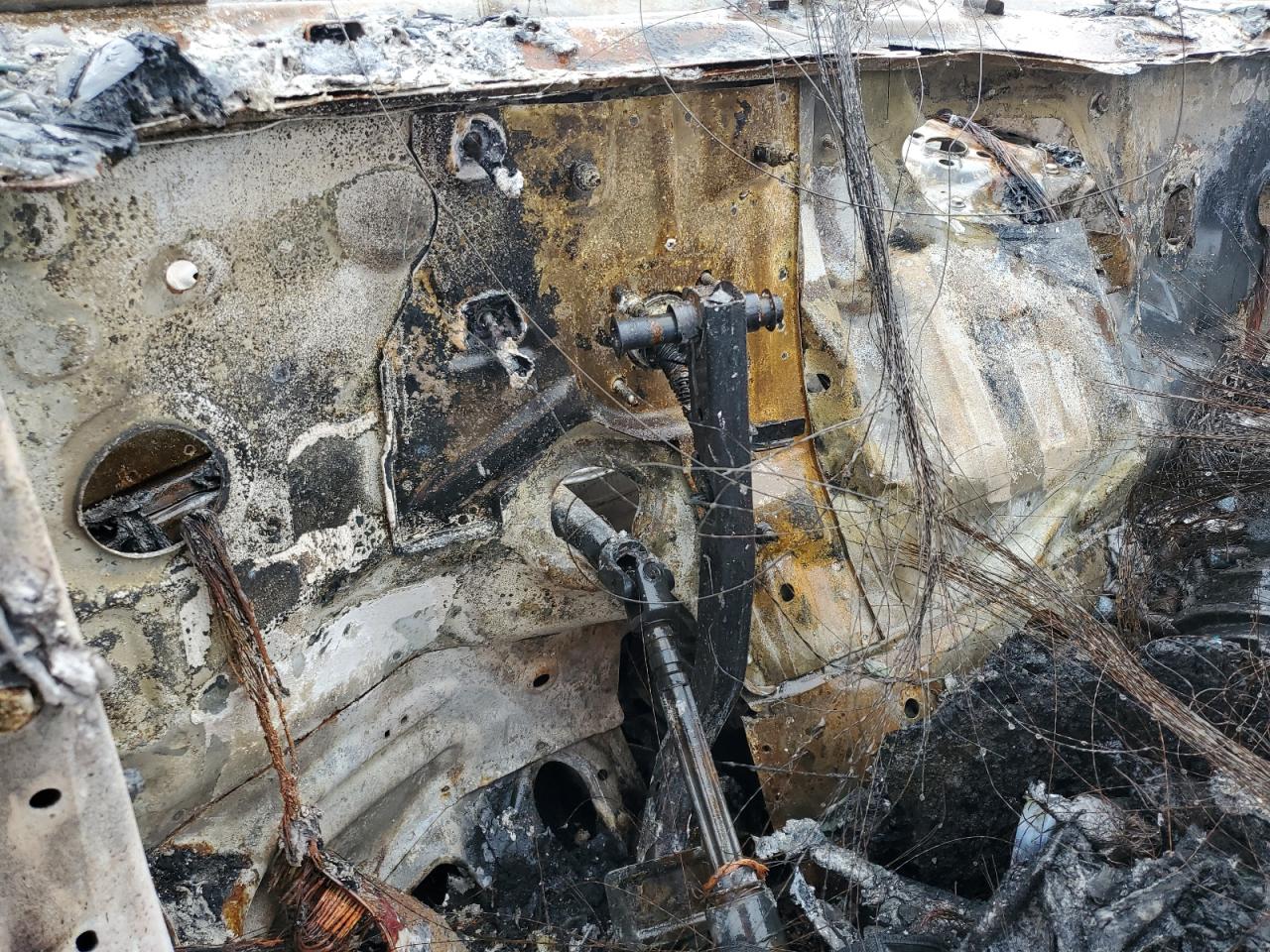 2023 Tesla Model Y VIN: 7SAYGAEE8PF746932 Lot: 44257875