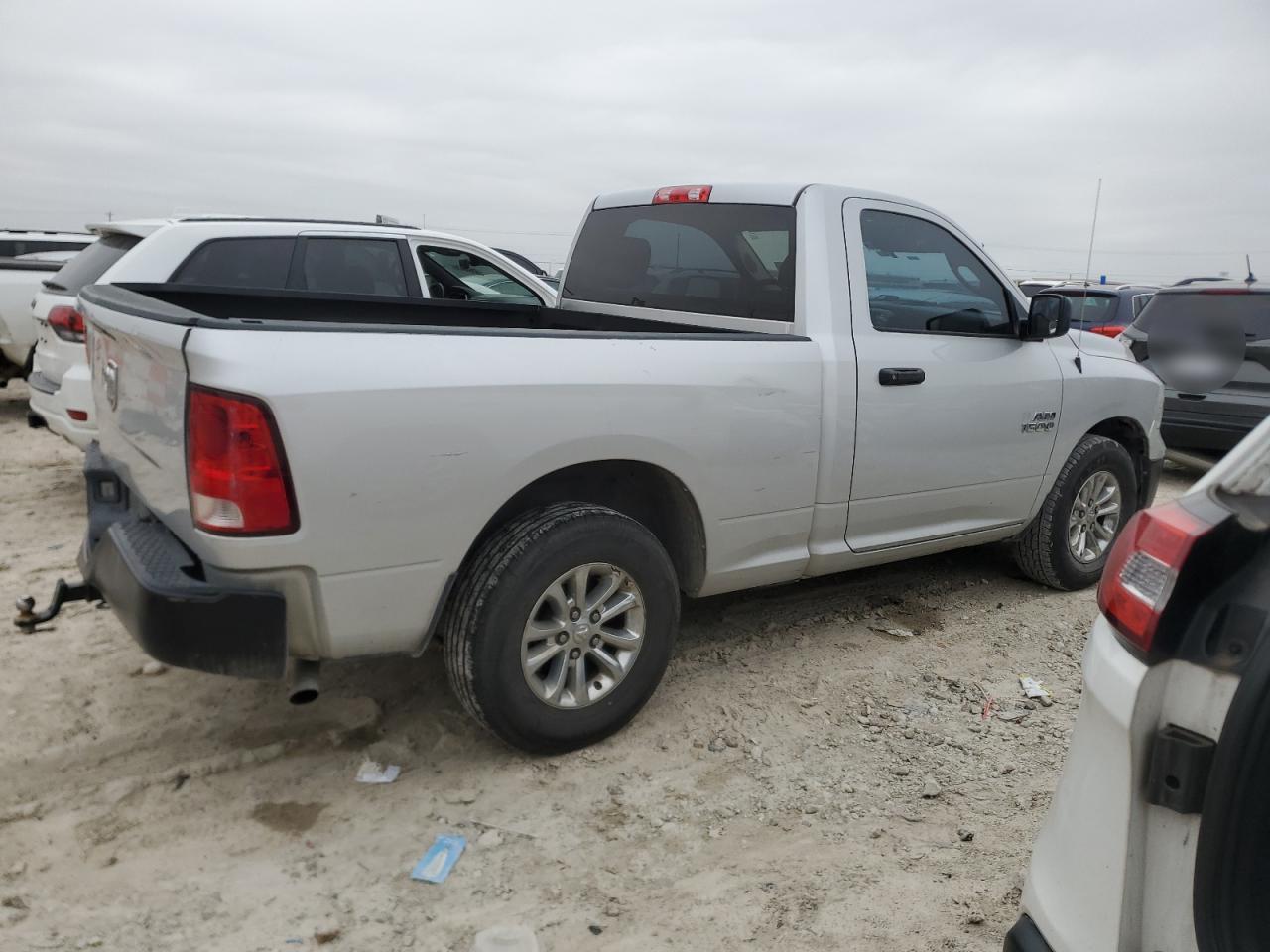2016 RAM 1500 - Image 3