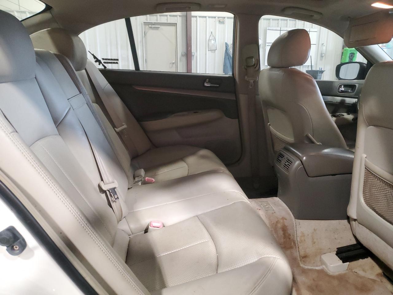 2012 Infiniti G - Image 10