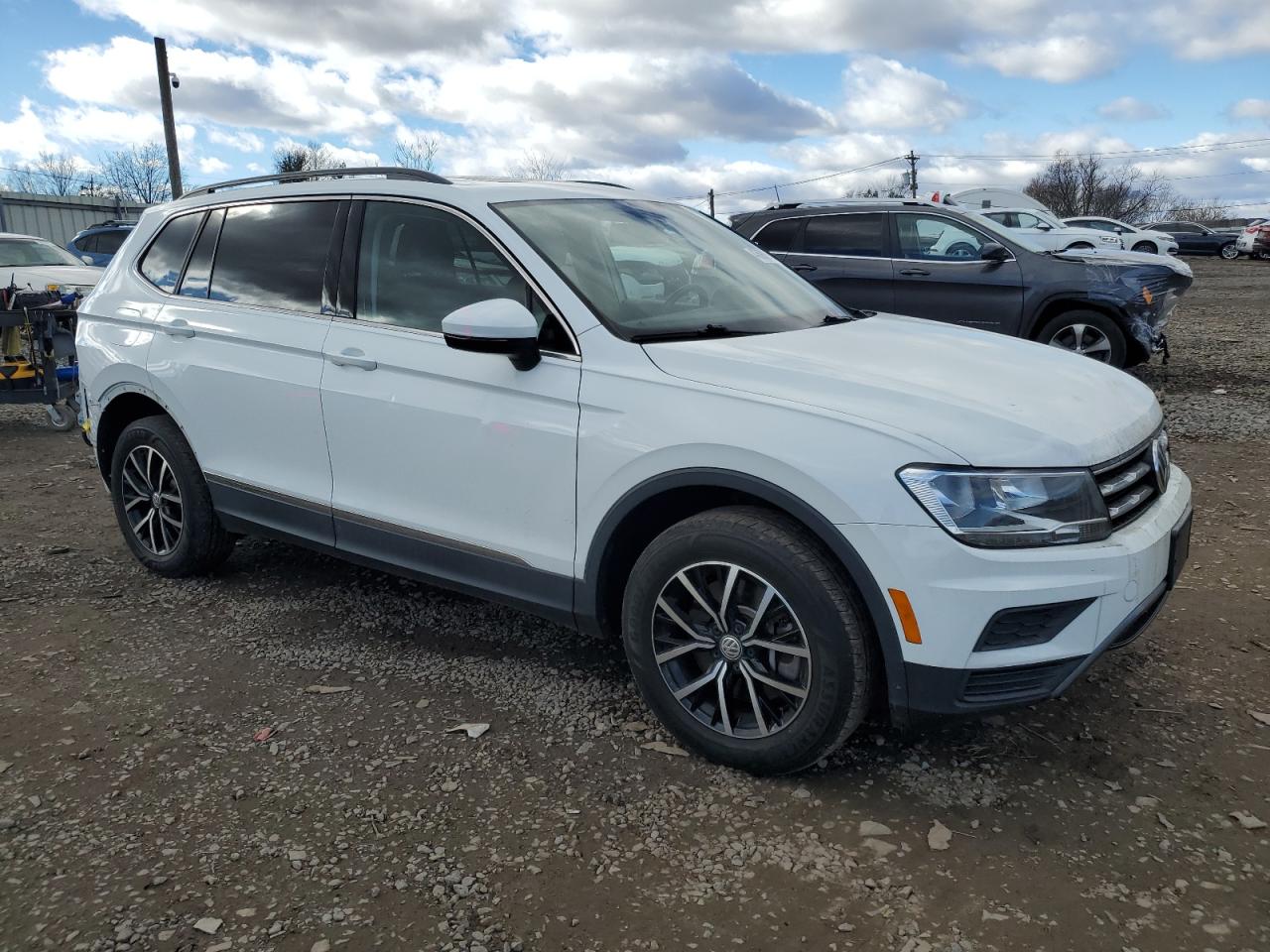 2021 Volkswagen Tiguan - Image 4