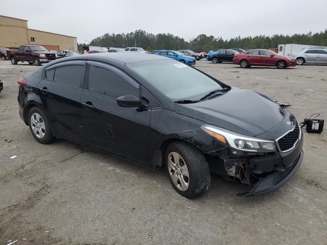 2017 Kia Forte - Image 4