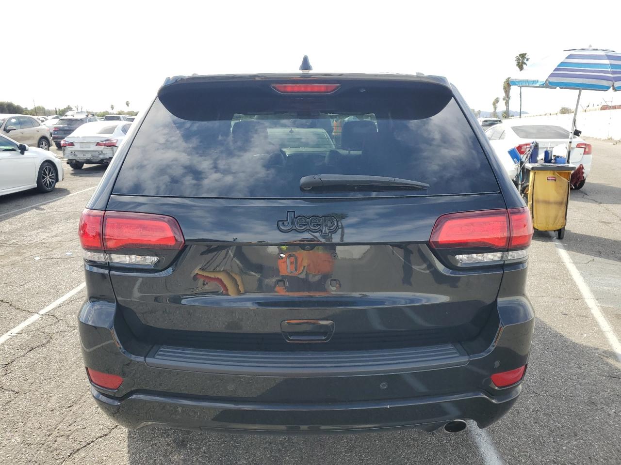 2020 Jeep Grand Cherokee - Image 6