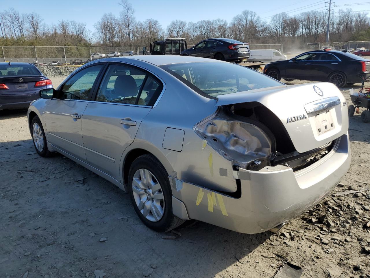 2010 Nissan Altima - Image 2