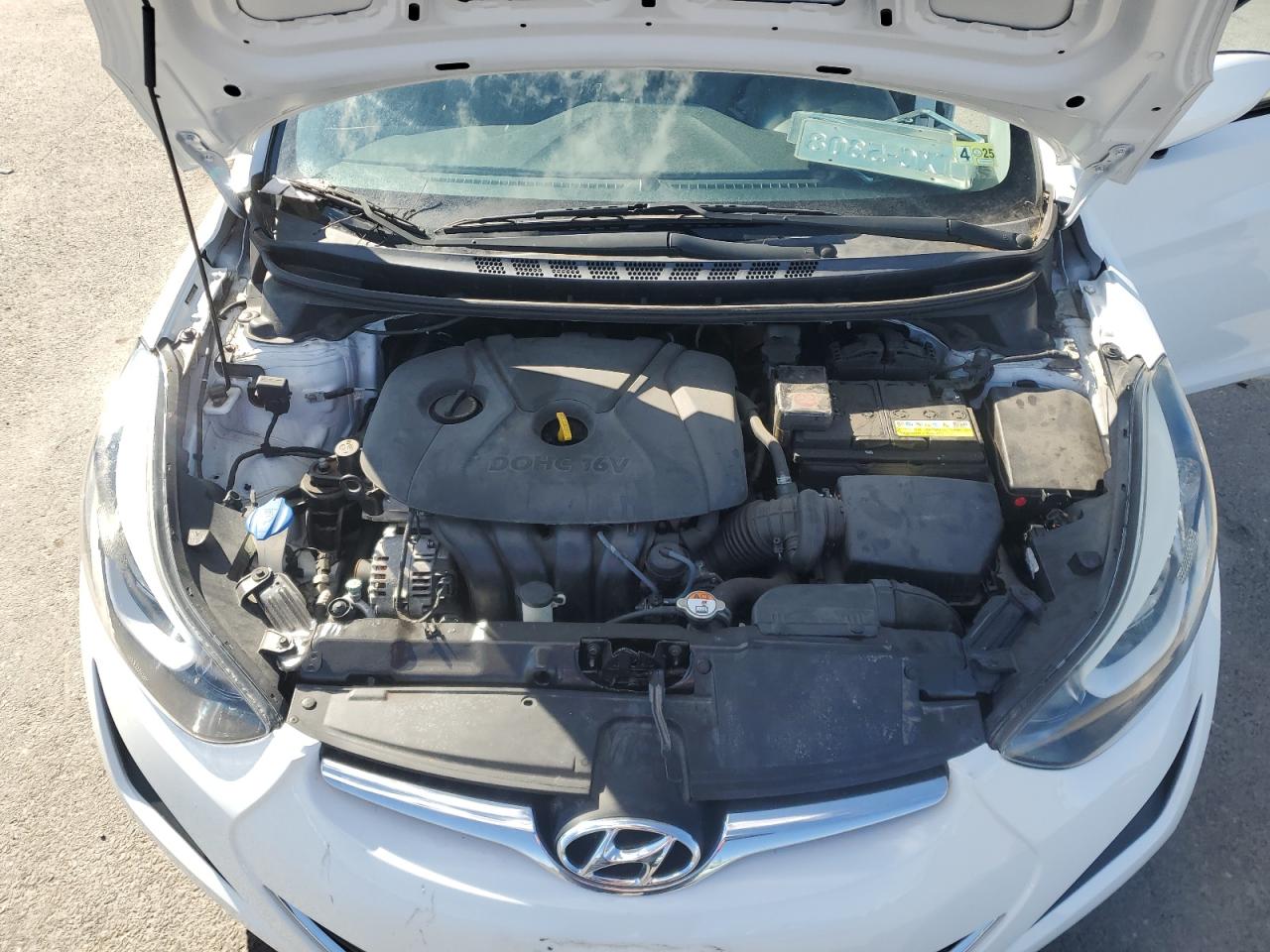 2016 Hyundai Elantra - Image 11