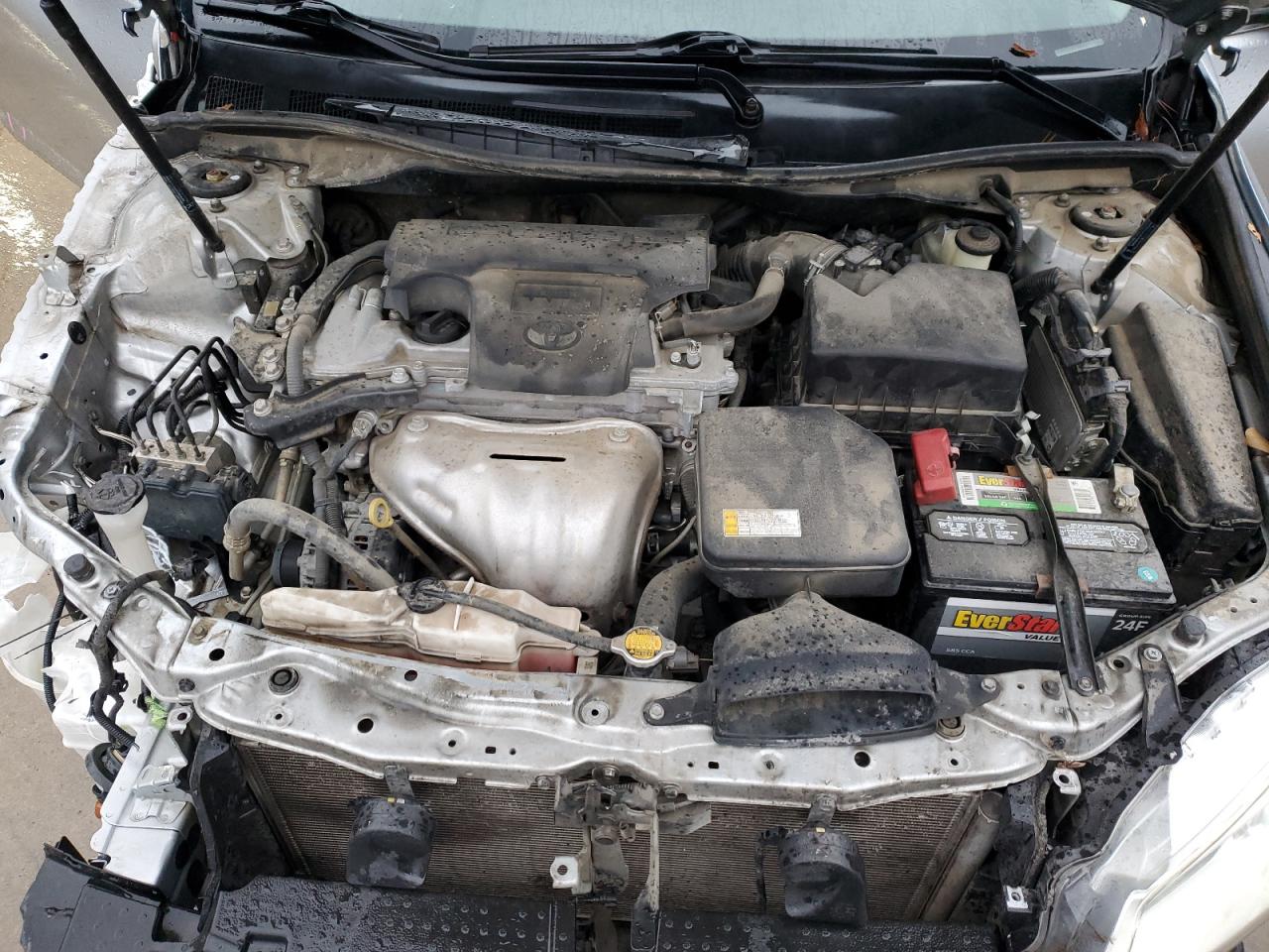 2015 Toyota Camry - Image 11