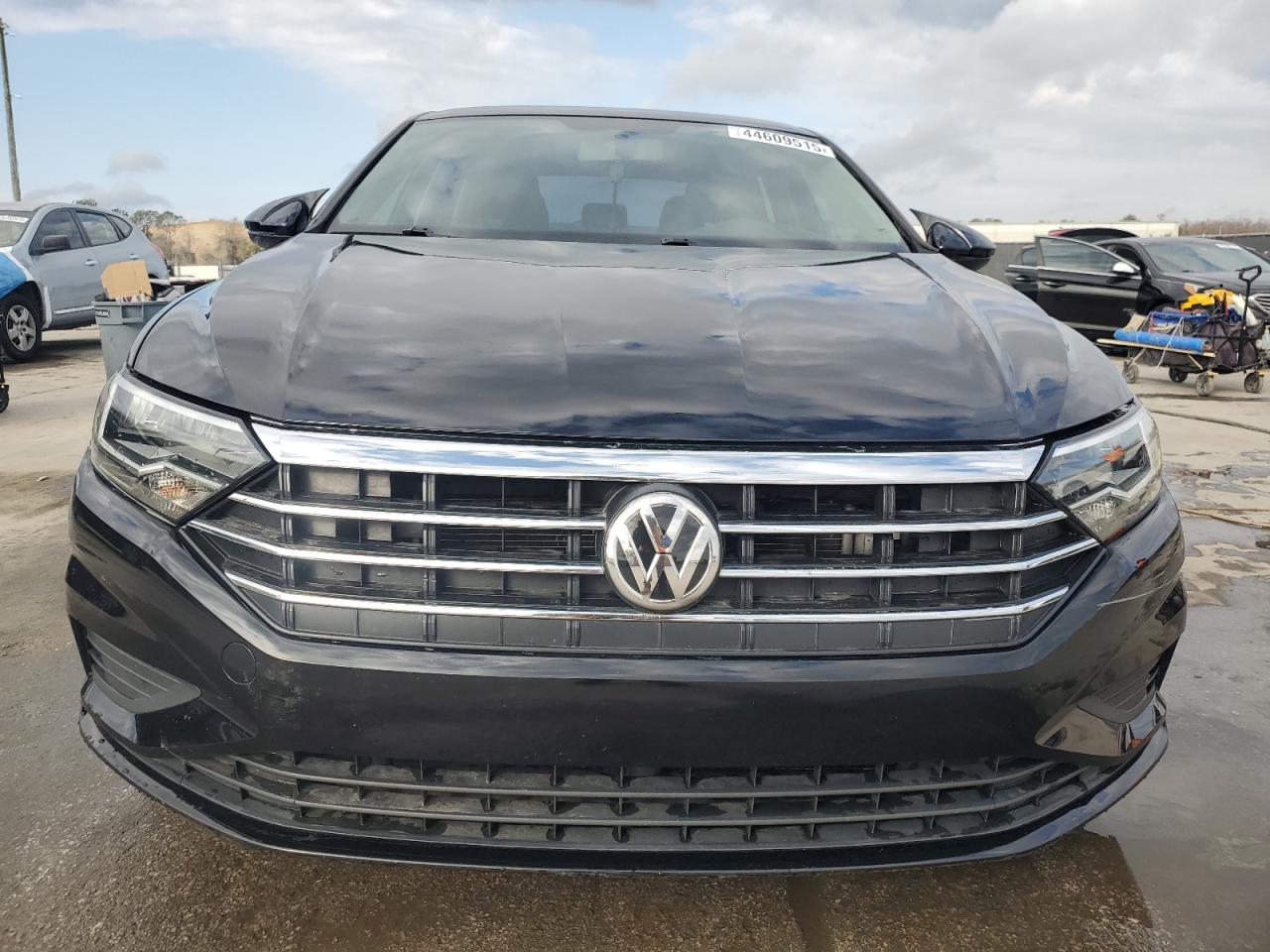 2019 Volkswagen Jetta - Image 5