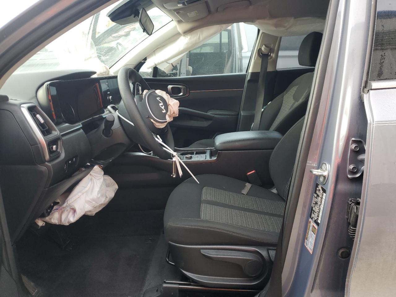2023 Kia Sorento - Image 7